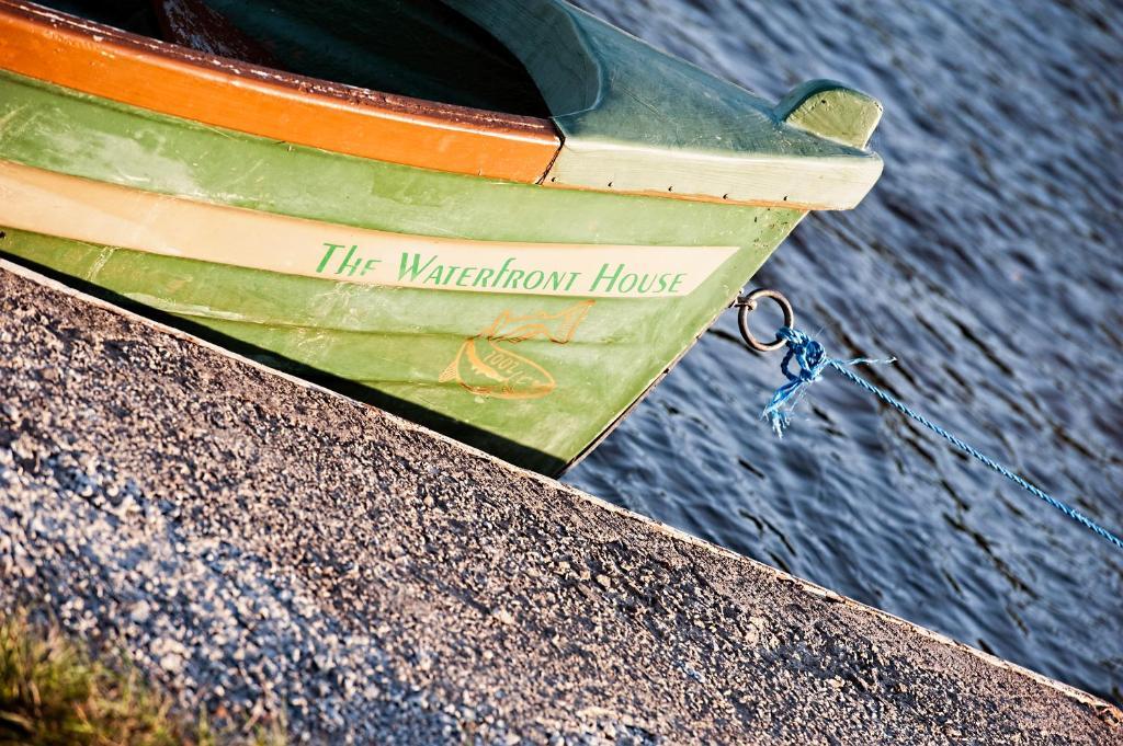 أوتيرارد The Waterfront House Country Home المظهر الخارجي الصورة